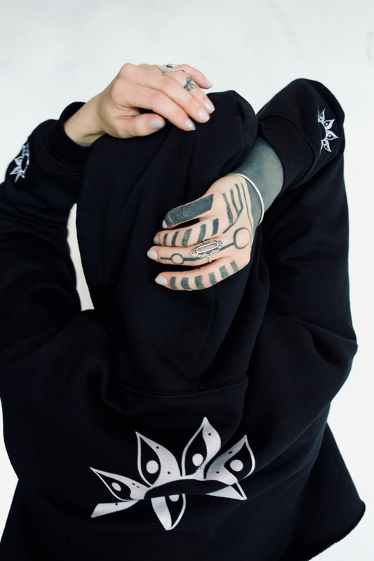 YIN YANG SUN - Crop Hoodie mit Kunst